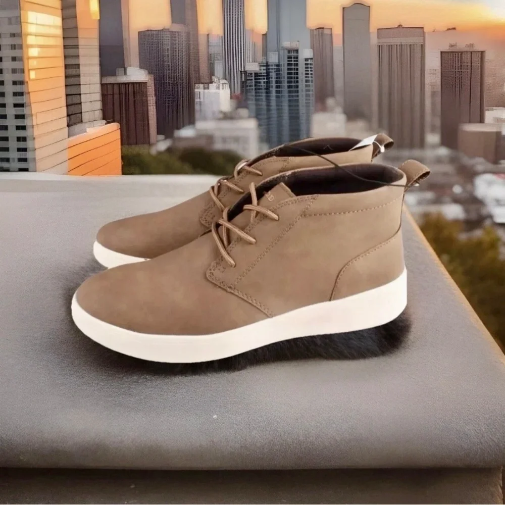 Izod Men’s Palmer Chukka Lightweight Boots Shoes Brown Memory Foam Brand New 11 - Picture 2 of 7